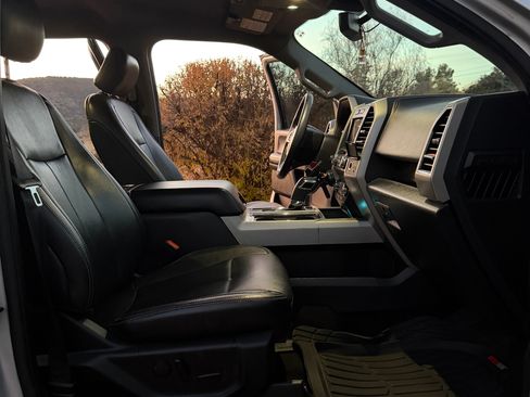 Used 2019 Ford F150 Lariat image 14