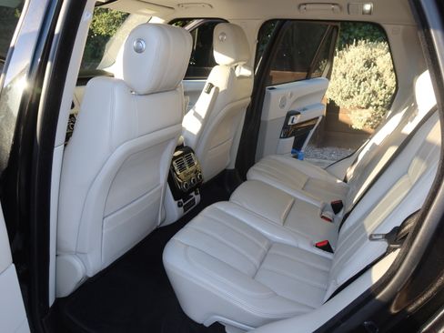 Used 2017 Land Rover Range Rover Supercharged AWD/4WD image 6