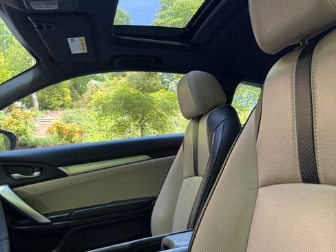 Used 2017 Honda Civic EX-L image 10