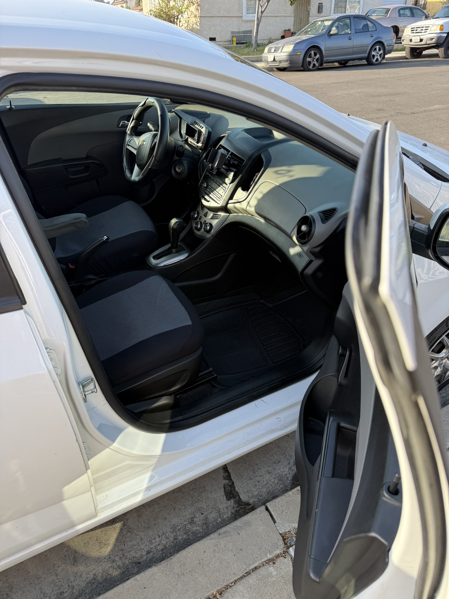 Used 2013 Chevrolet Sonic LS FWD image 6