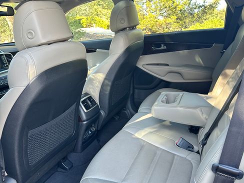 Used 2017 Kia Sorento EX w/ EX Advanced Touring Package image 14