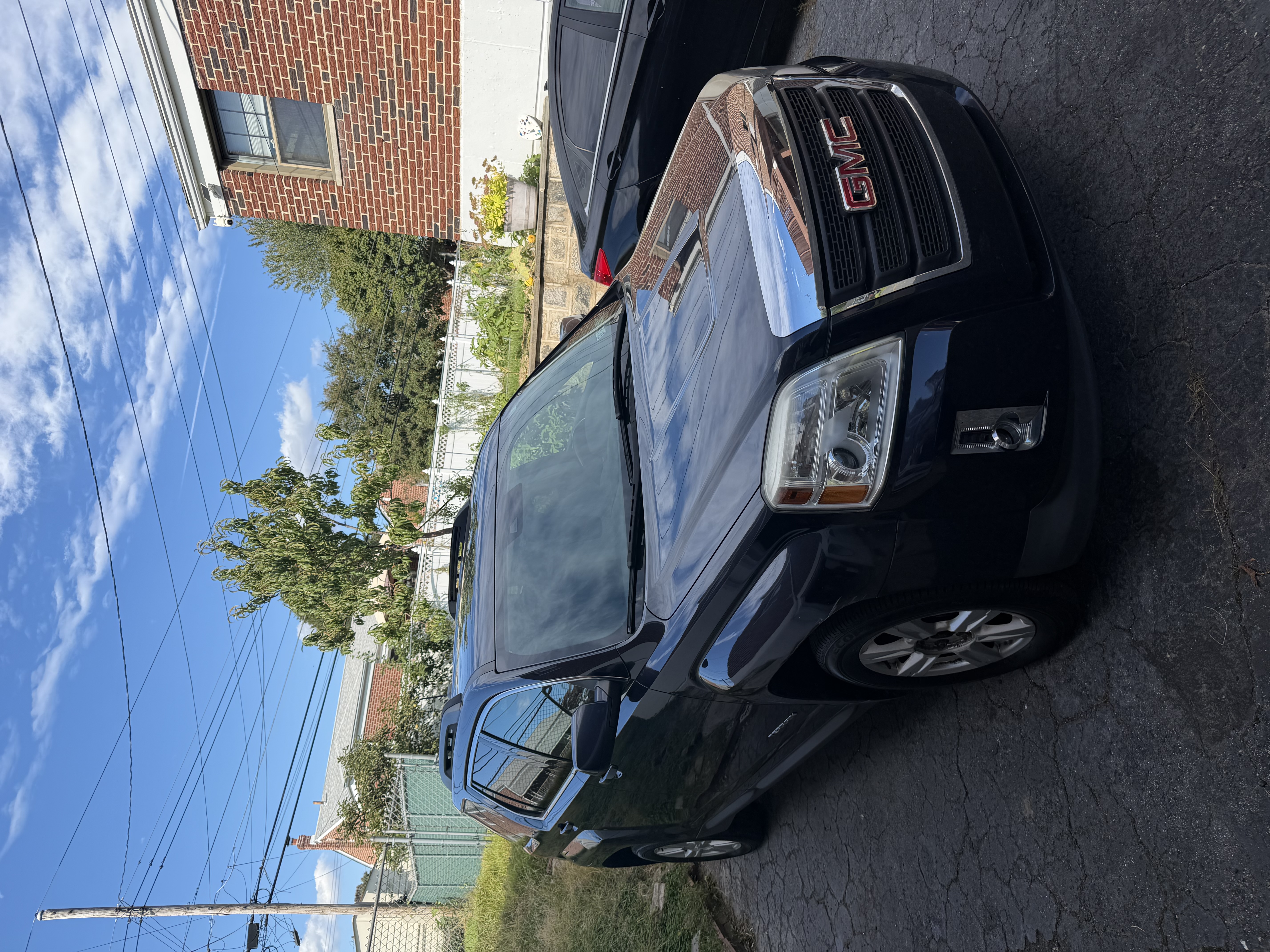 Used 2015 GMC Terrain SLE w/ Safety Package AWD/4WD image 2