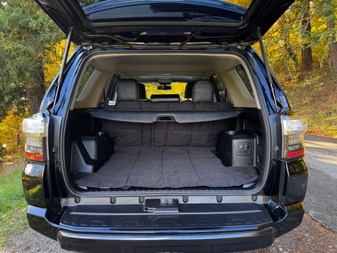 Used 2016 Toyota 4Runner Trail Premium image 19