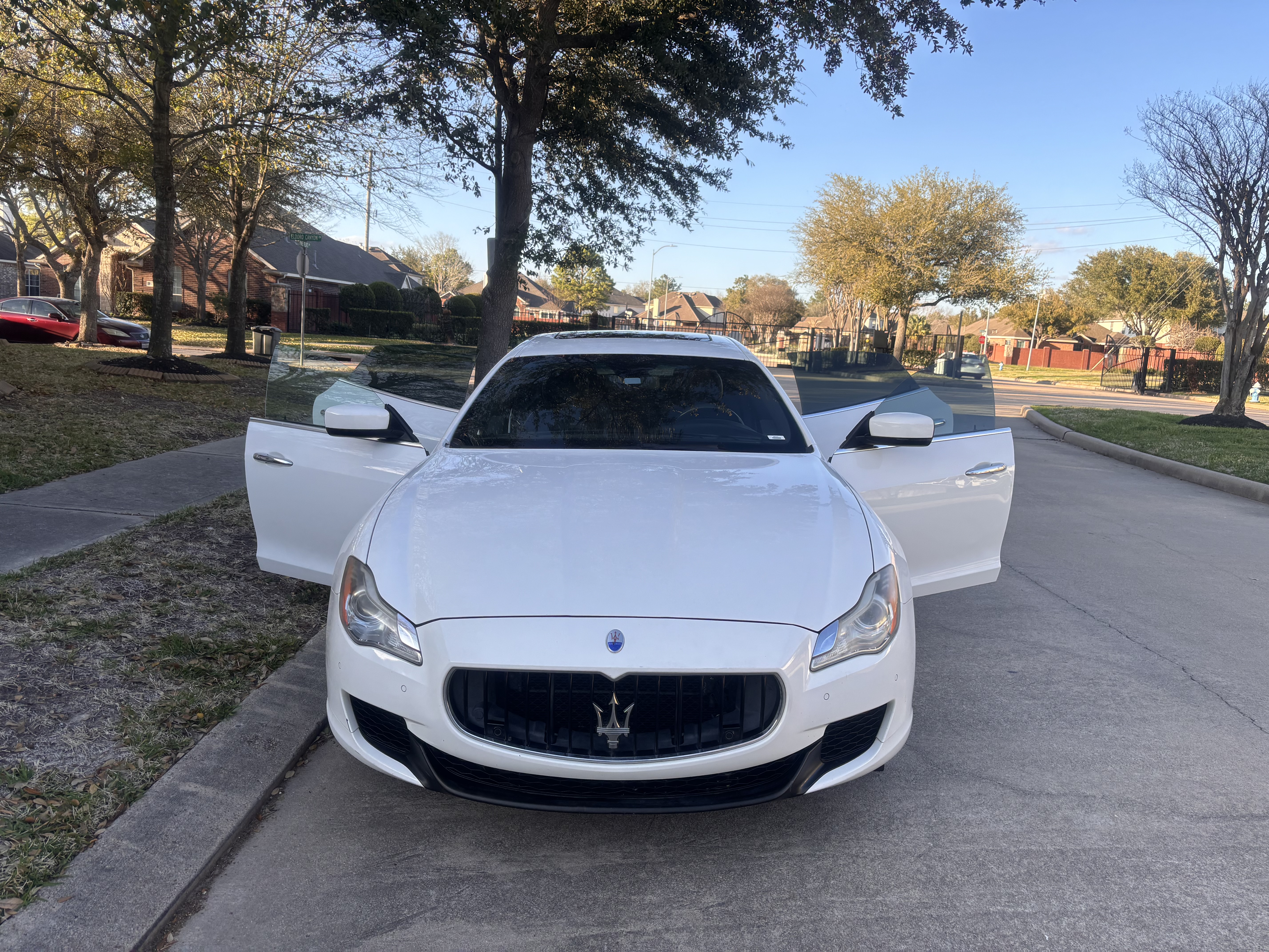 Used 2014 Maserati Quattroporte GTS RWD image 18
