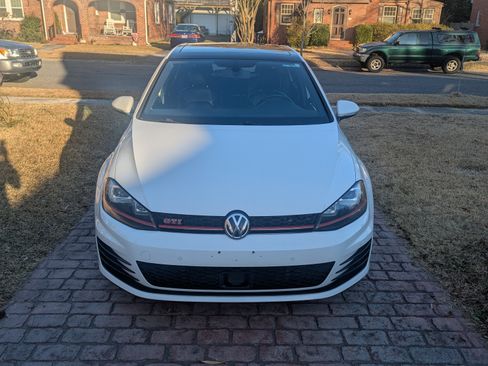 Used 2015 Volkswagen GTI Autobahn w/ Lighting Package (SEL) image 9