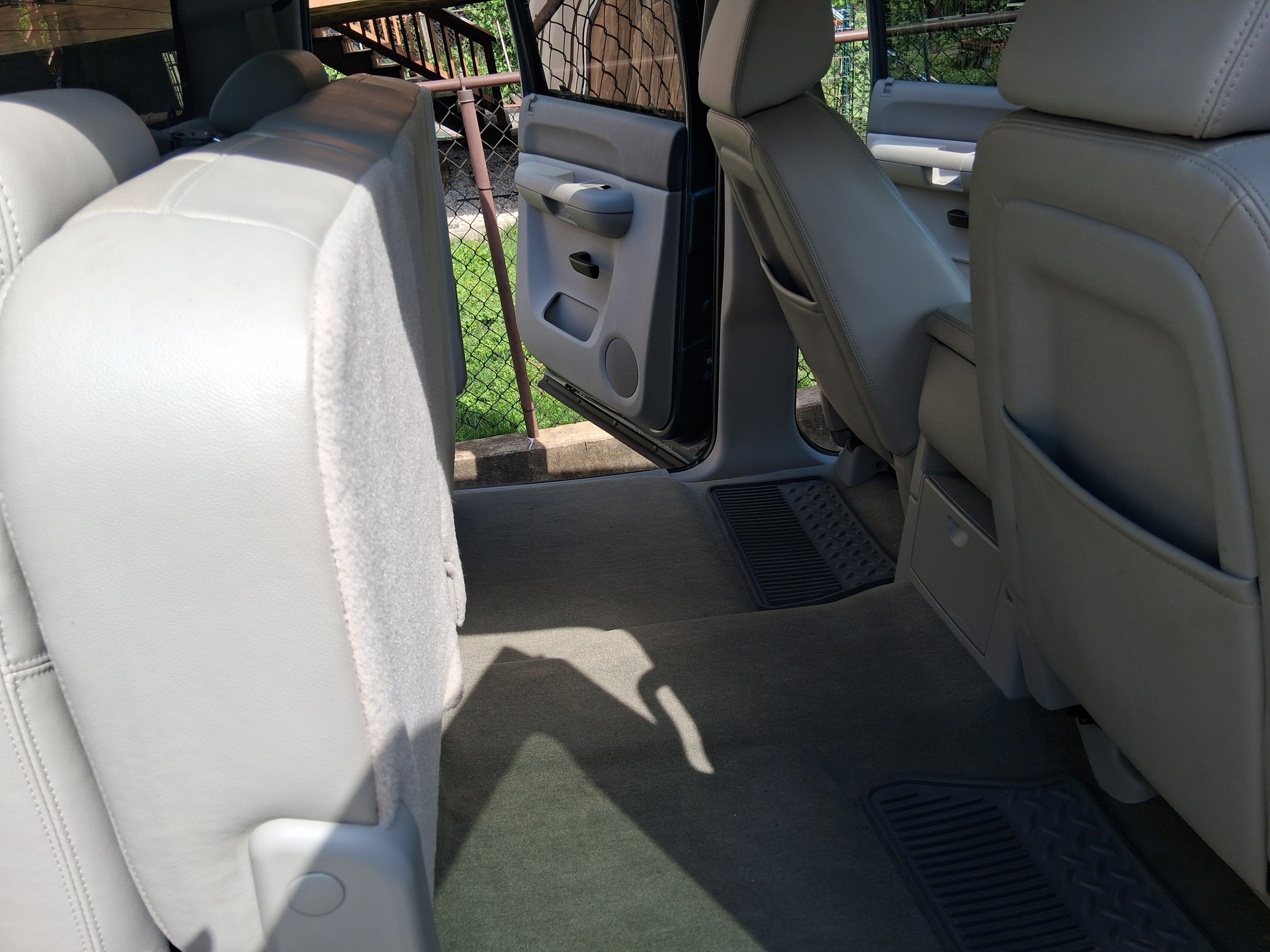Used 2009 GMC Sierra 2500 SLE w/ Convenience Package AWD/4WD image 11