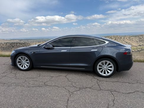Used 2017 Tesla Model S 90D AWD/4WD image 5