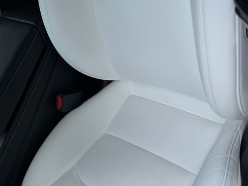 Used 2023 Tesla Model Y AWD image 11