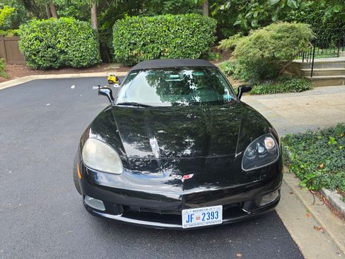 Used 2007 Chevrolet Corvette Convertible RWD image 2