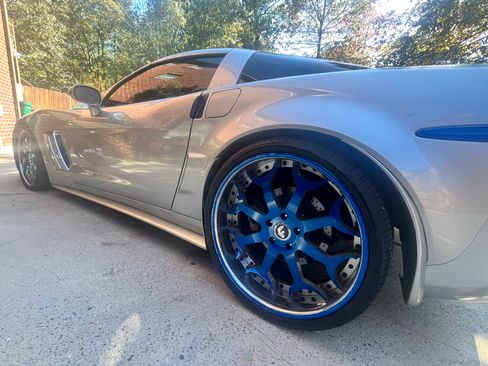 Used 2006 Chevrolet Corvette Coupe w/ Preferred Equipment Group RWD image 12