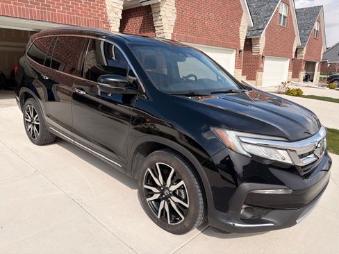 Used 2022 Honda Pilot Touring image 2