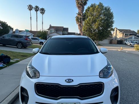 Used 2019 Kia Sportage LX FWD image 1