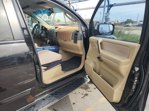 Used 2005 Nissan Armada SE w/ (H01) Bose Pkg image 10