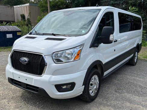 Used 2022 Ford Transit 350 XLT RWD image 1