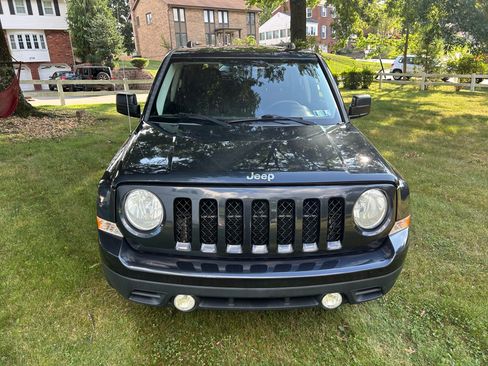 Used 2014 Jeep Patriot Sport w/ Power Value Group AWD/4WD image 4