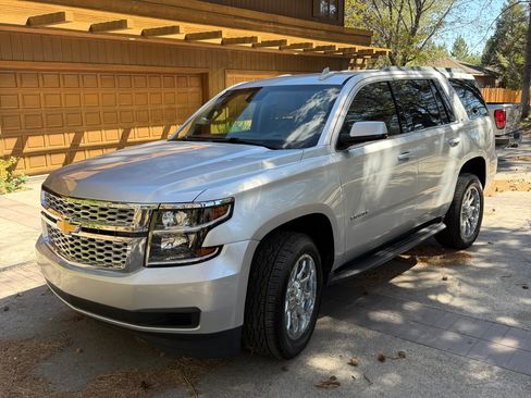 Used 2018 Chevrolet Tahoe LT image 11