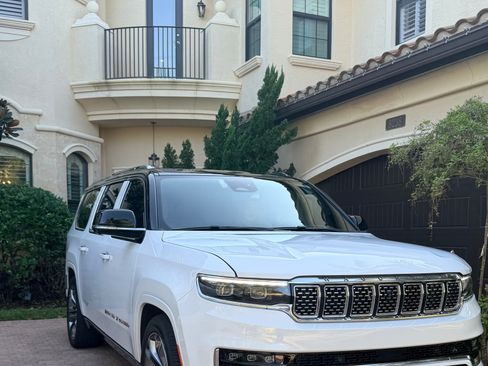 Used 2024 Jeep Grand Wagoneer L Series III w/ Rear Seat Video Group 1 image 1