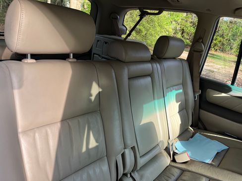 Used 2007 Toyota Land Cruiser AWD/4WD image 24