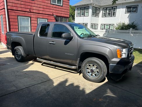Used 2011 GMC Sierra 1500 W/T w/ Work Truck Plus Package RWD image 8