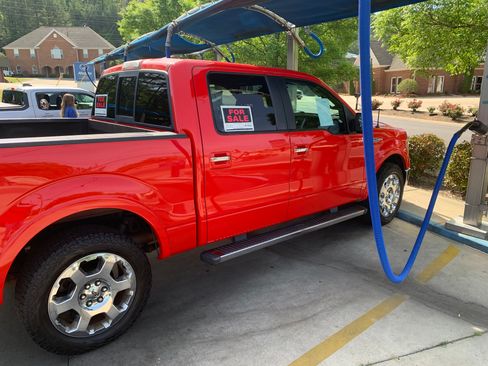 Used 2012 Ford F150 Lariat w/ Lariat Chrome Pkg image 1