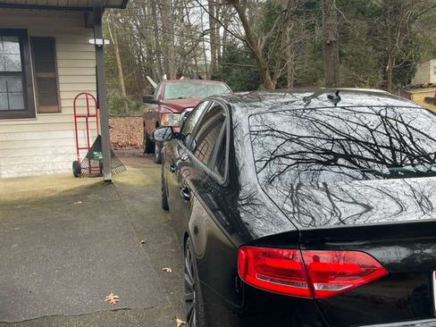 Used 2011 Audi A4 2.0T Premium w/ Bluetooth/Homelink Pkg image 6