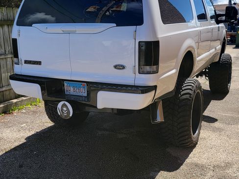 Used 2000 Ford Excursion Limited image 10