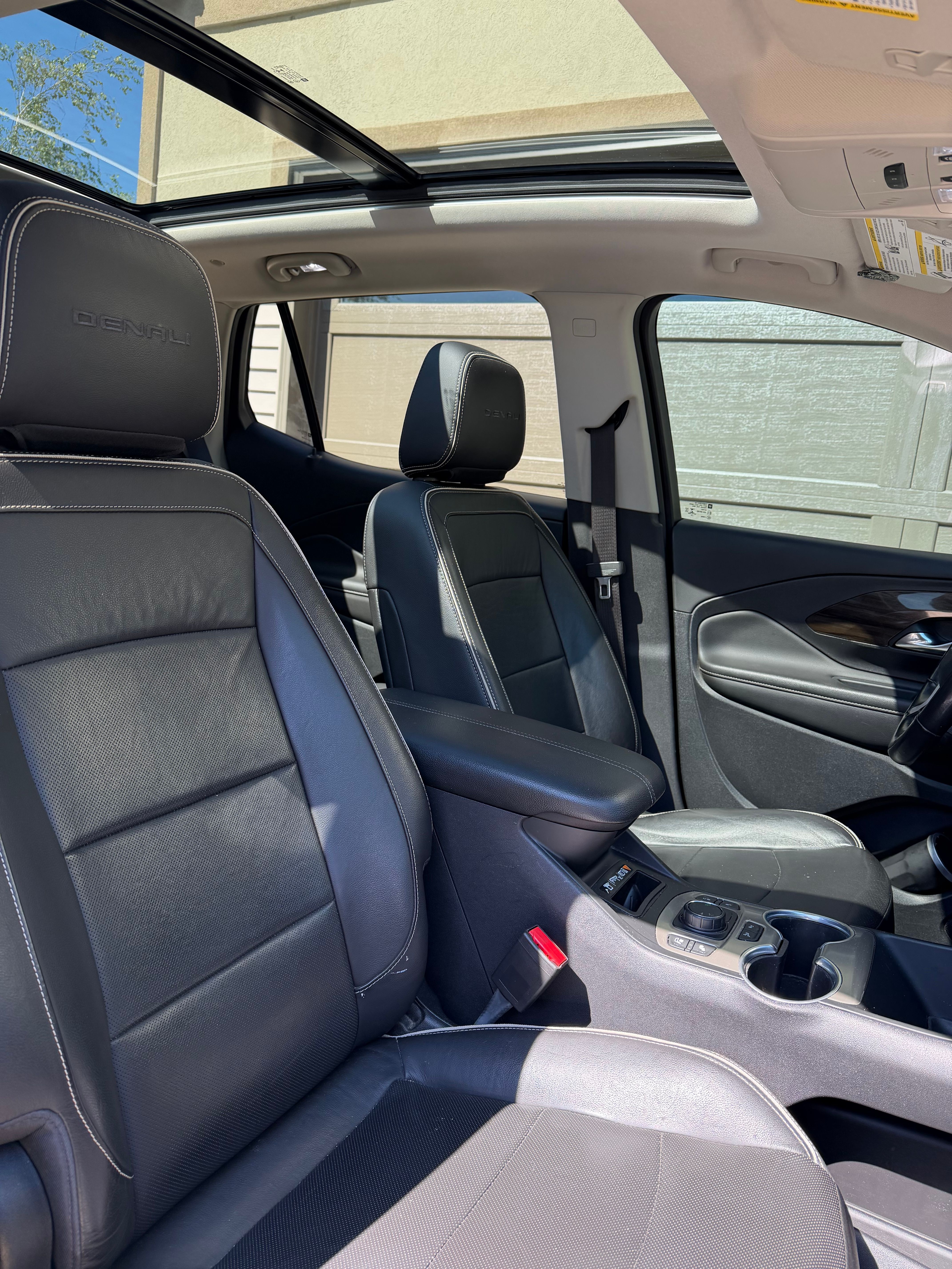 Used 2020 GMC Terrain Denali w/ GMC Pro Grade Package AWD/4WD image 10