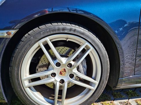 Used 2013 Porsche 911 Carrera 4 image 24