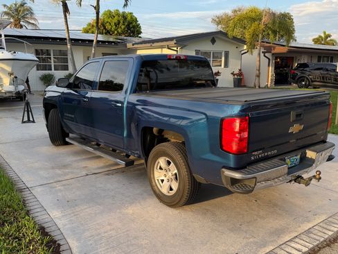 Used 2016 Chevrolet Silverado 1500 LT w/ All Star Edition image 4