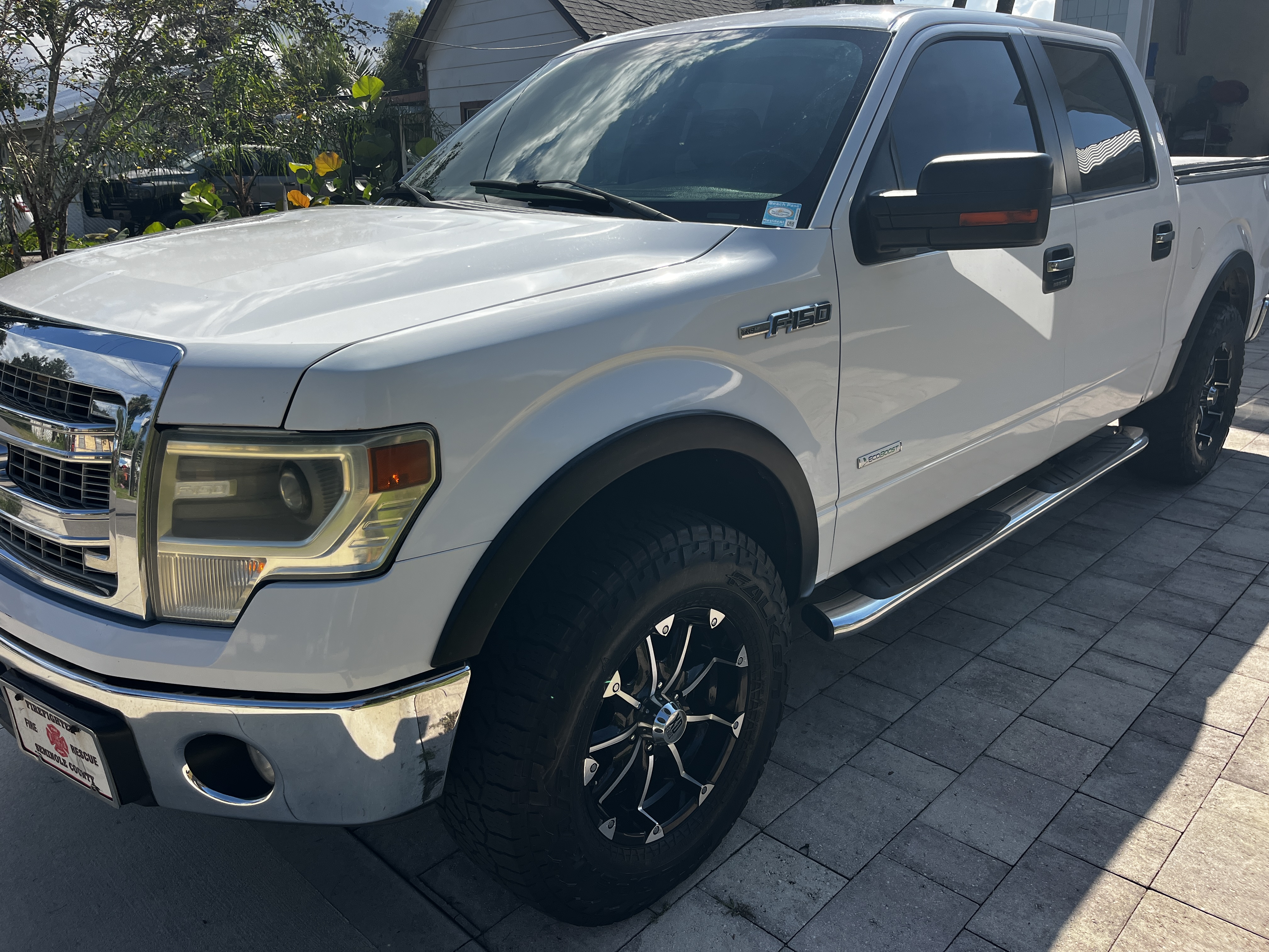 Used 2014 Ford F150 XLT w/ Equipment Group 302A Luxury RWD image 4