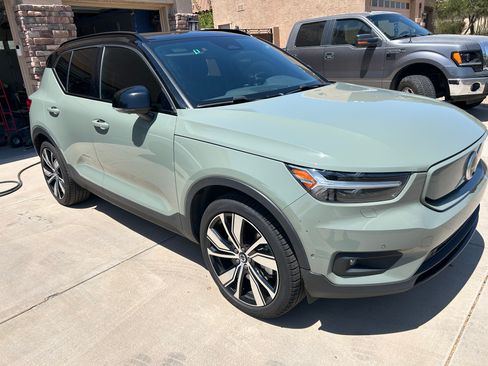 Used 2022 Volvo XC40 P8 Recharge Ultimate AWD/4WD image 4