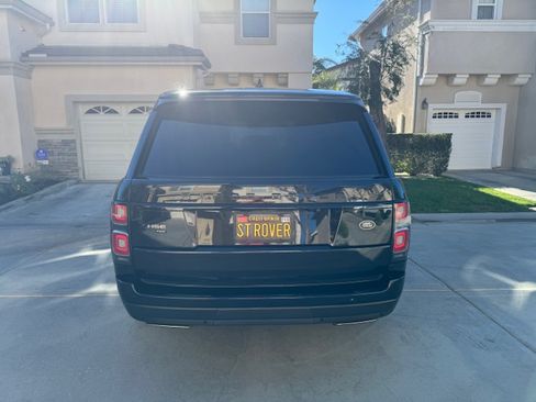 Used 2020 Land Rover Range Rover HSE image 9