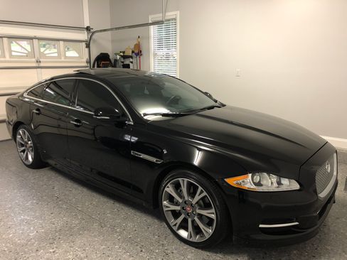 Used 2015 Jaguar XJ AWD image 2