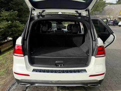 Used 2018 Mercedes-Benz GLE 550e 4MATIC image 18