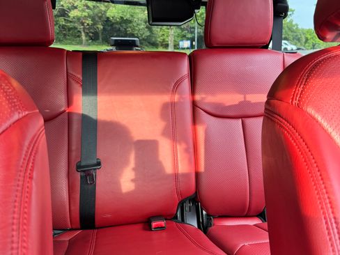 Used 2018 Jeep Wrangler Unlimited Sport S AWD/4WD image 22