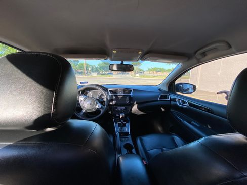 Used 2017 Nissan Sentra SL image 8