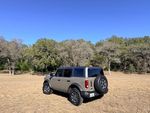 Used 2025 Ford Bronco Big Bend image 11