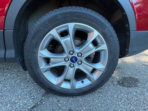 Used 2015 Ford Escape Titanium AWD/4WD image 15