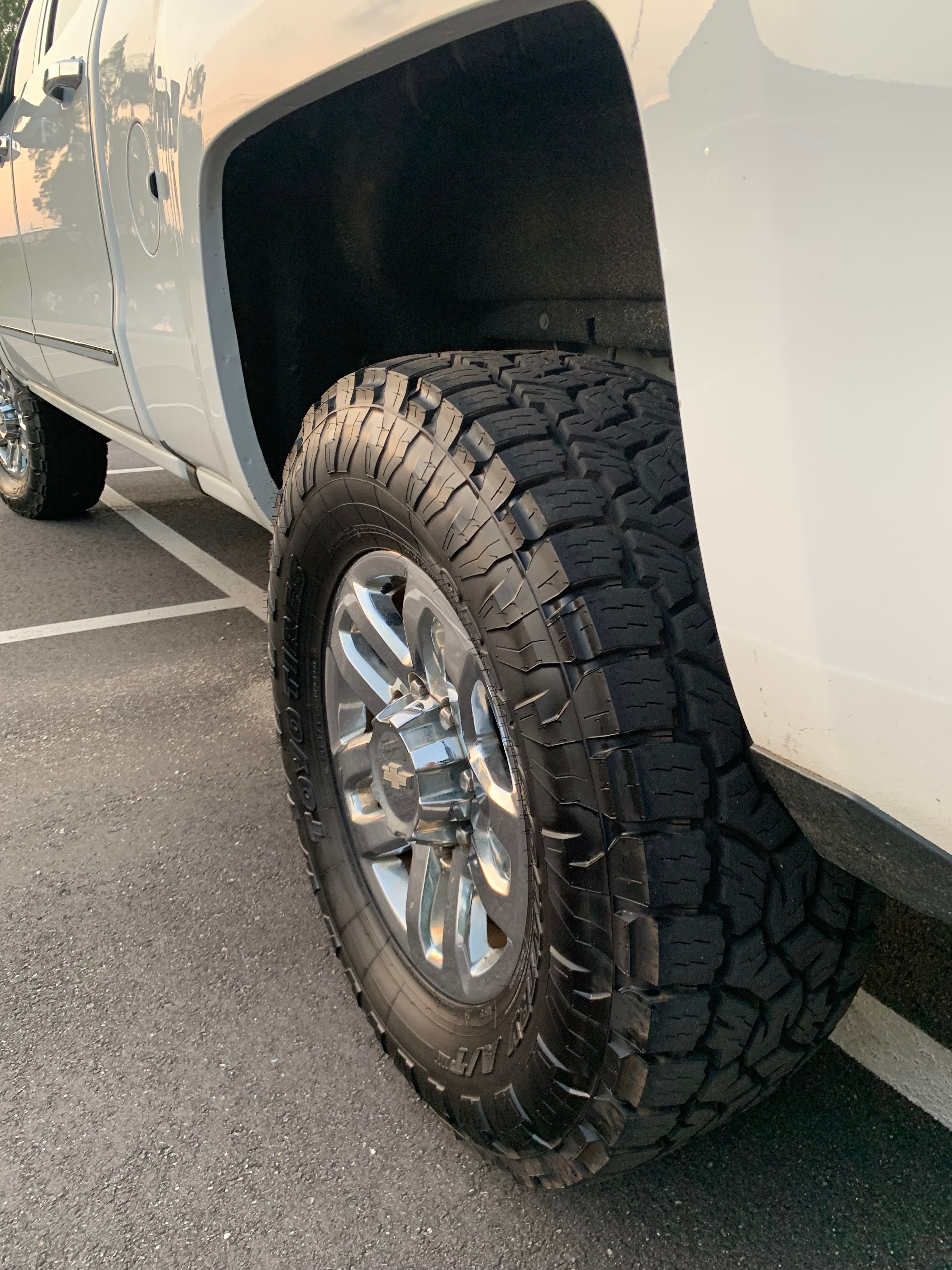 Used 2018 Chevrolet Silverado 2500 LTZ w/ Duramax Plus Package AWD/4WD image 13