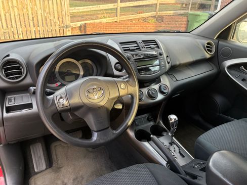 Used 2010 Toyota RAV4 Sport image 8