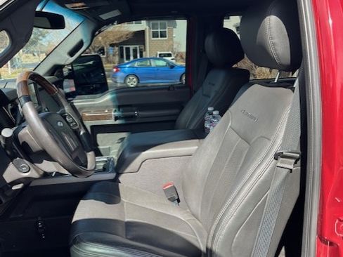 Used 2016 Ford F350 Platinum w/ Platinum Package image 13