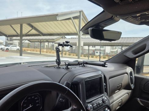 Used 2023 GMC Sierra 3500 Denali w/ Technology Package image 10