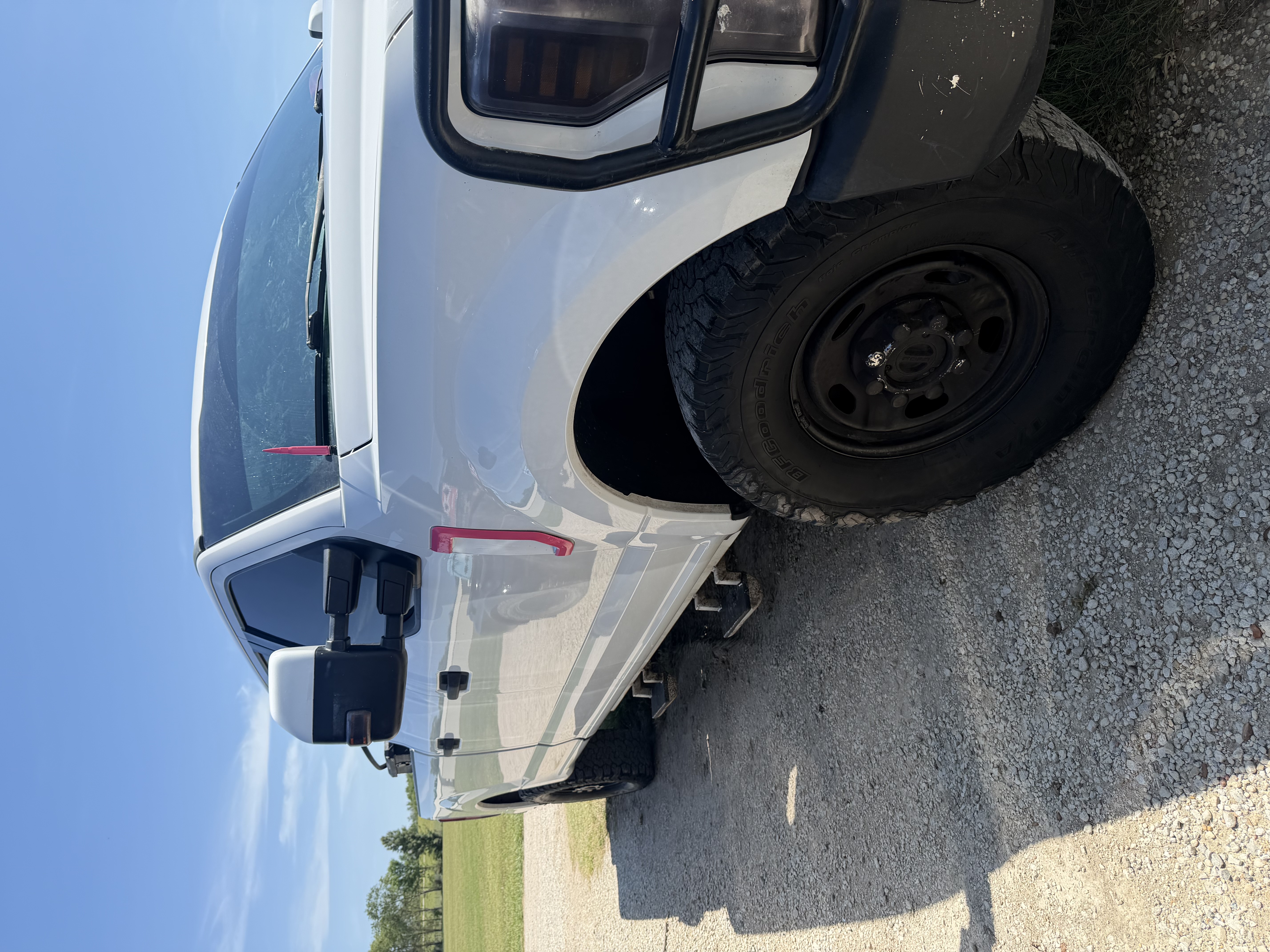 Used 2018 Ford F250 XL w/ Power Equipment Group AWD/4WD image 1
