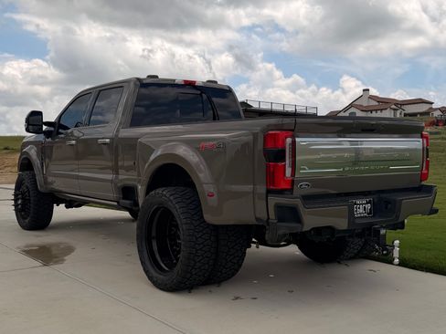 Used 2026 Ford F450 Platinum w/ Platinum Plus Package AWD/4WD image 8