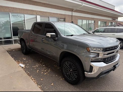 Used 2021 Chevrolet Silverado 1500 LT w/ Convenience Package II image 4