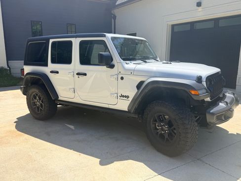 Used 2024 Jeep Wrangler Unlimited Sport AWD/4WD image 1