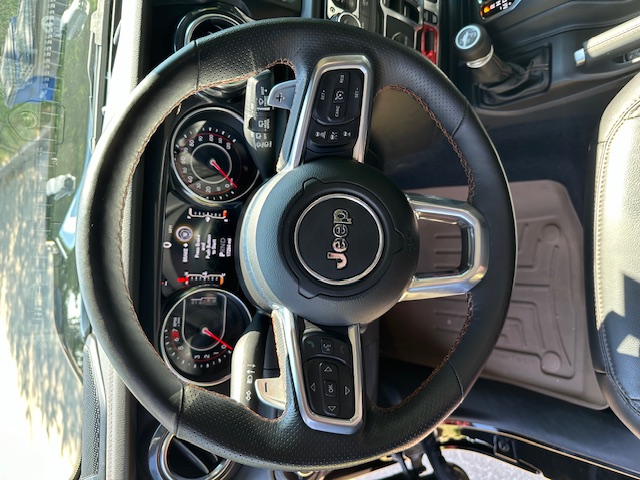 Used 2021 Jeep Wrangler Unlimited Rubicon w/ Dual Top Group AWD/4WD image 21