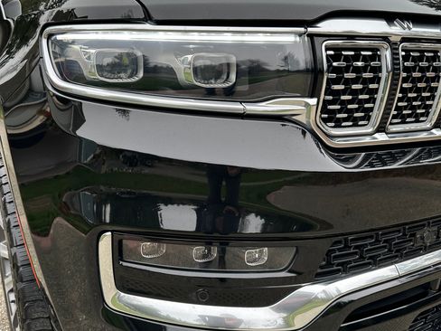 Used 2022 Jeep Grand Wagoneer Series I w/ HD Trailer Tow Package image 9