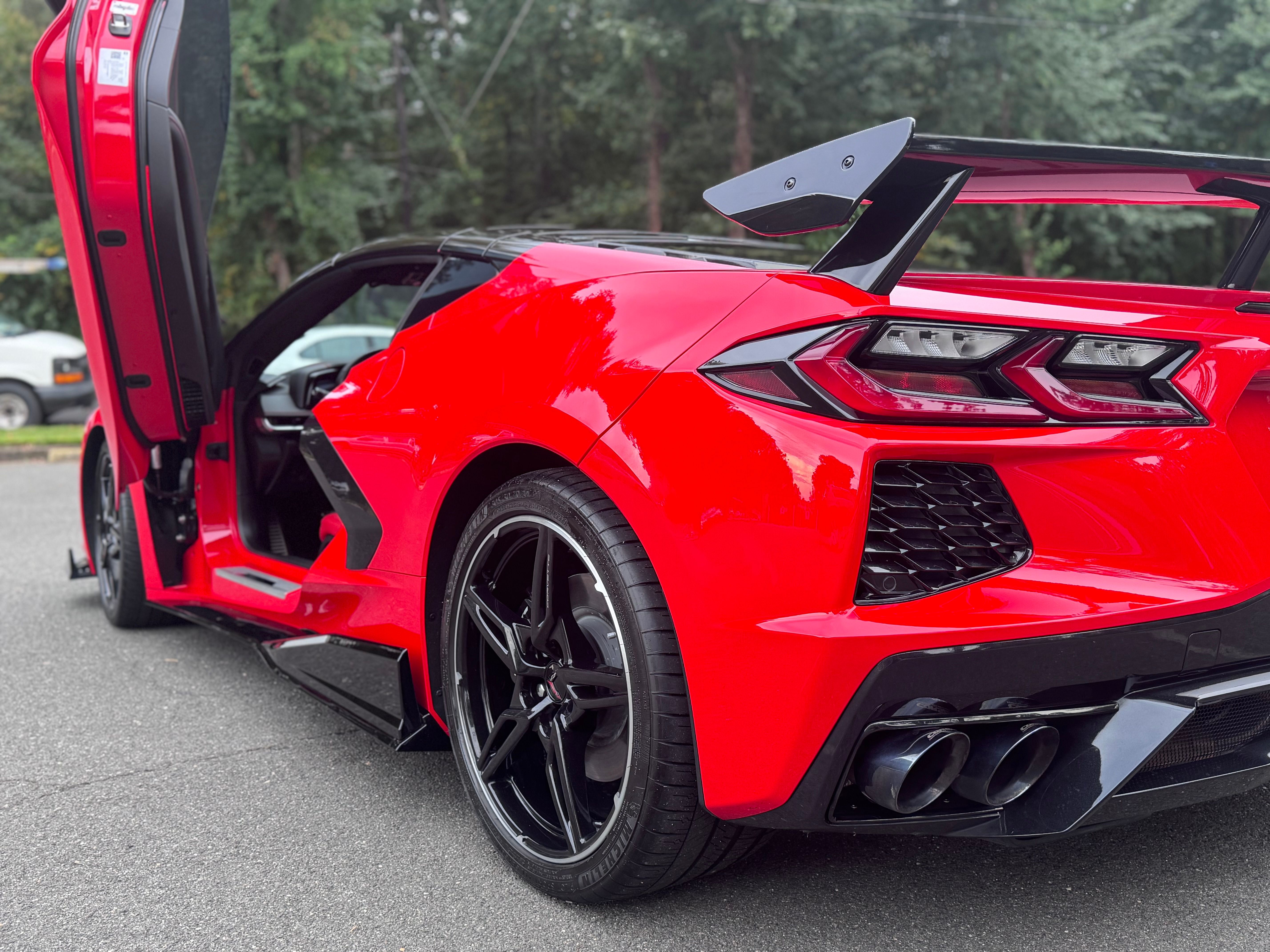 Used 2023 Chevrolet Corvette Stingray Coupe w/ 1LT RWD image 5