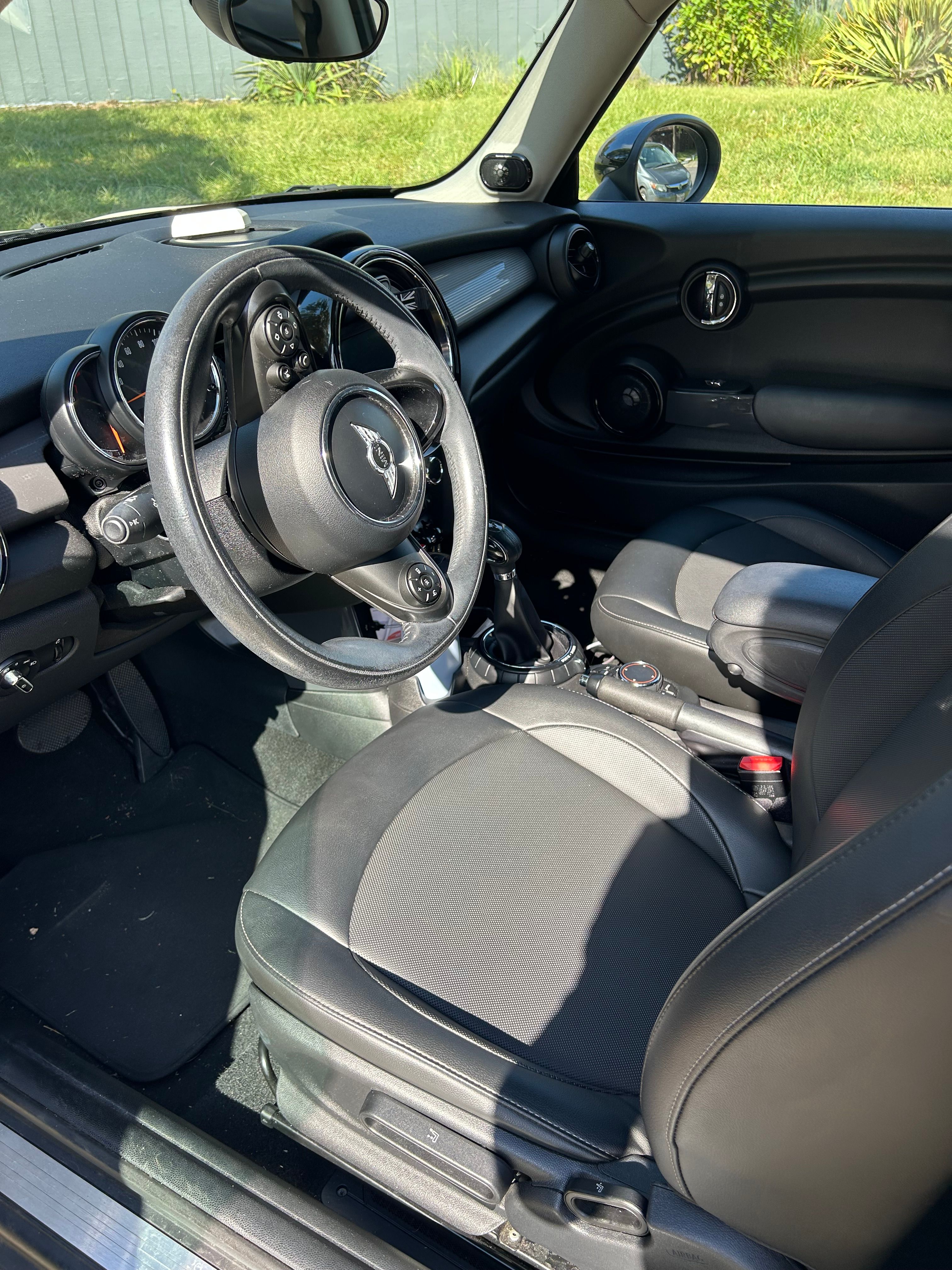 Used 2015 MINI Cooper 2-Door Hardtop FWD image 12